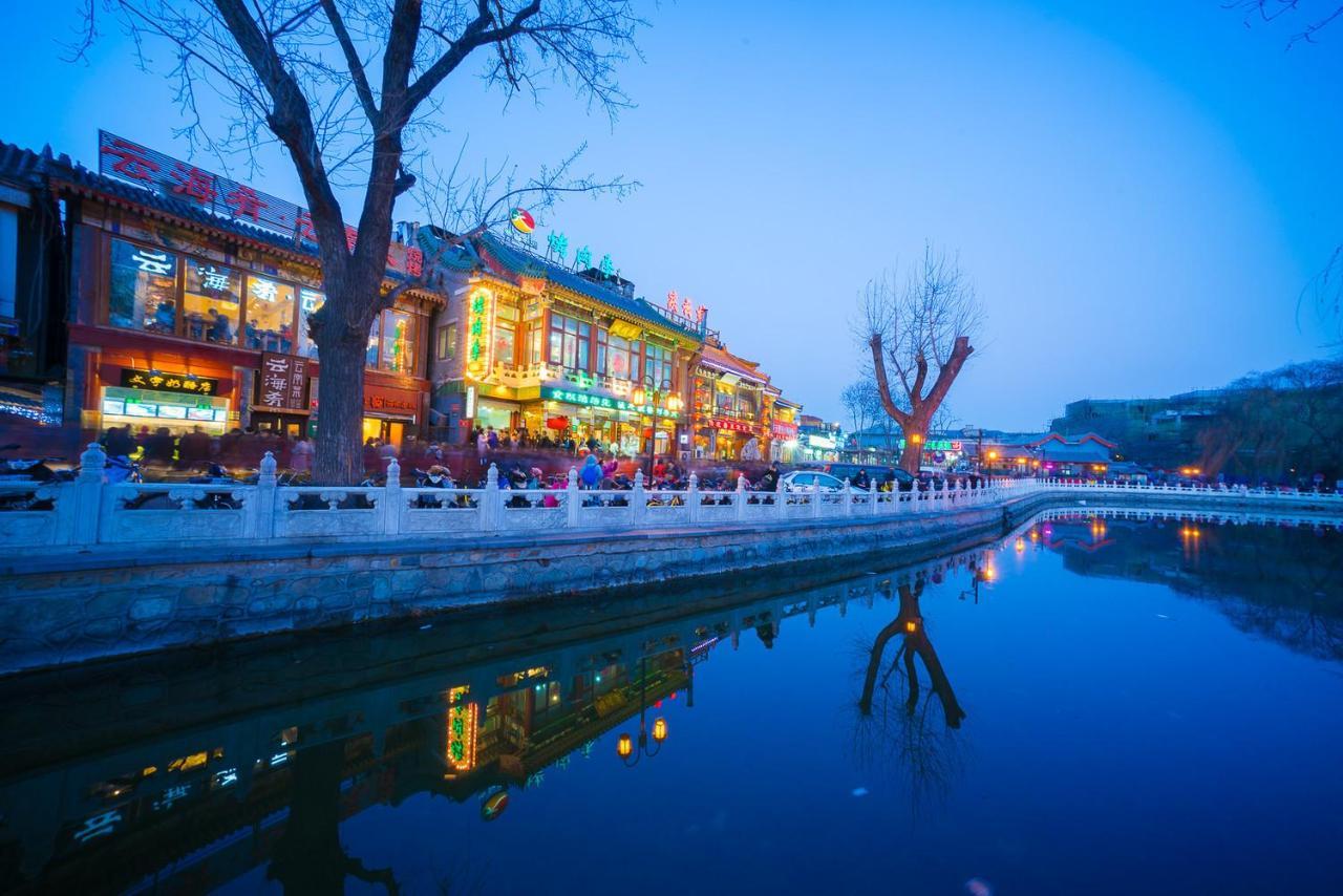 The East Hotel-Very Close To The Drum Tower,The Lama Temple,Houhai Bar Street,And The Forbidden City,There Are Many Old Beijing Traditional Hutongs Around The Hotel ,Experience The Culture Of Old Beijing Hutongs,Near Exit A Of Shichahai On Metro Line Ngoại thất bức ảnh